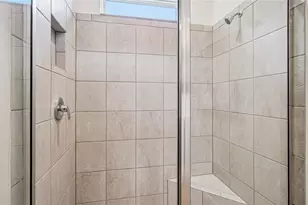 8198 Ives Pl, Wildwood, FL 34785 - Photo 16