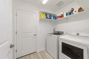 1558 Netherton Ln, The Villages, FL 34762 - Photo 26