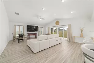 1558 Netherton Ln, The Villages, FL 34762 - Photo 6