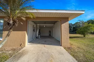 2851 NE 64th Ln, Ocala, FL 34479 - Photo 32