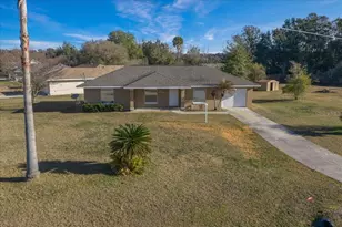 2851 NE 64th Ln, Ocala, FL 34479 - Photo 2