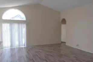 2563 Davenport Cir, Kissimmee, FL 34746 - Photo 6