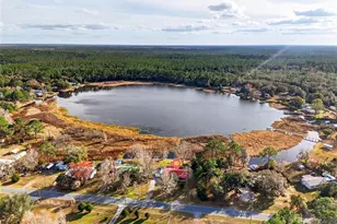 14810 NE 86th Ln, Silver Springs, FL 34488 - Photo 4