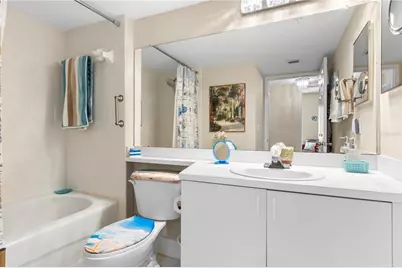 1610 N 42nd Circle #211, Vero Beach, FL 32967 - Photo 32