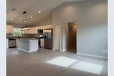 2 Locust Loop Pass, Ocala, FL 34472 - Photo 4