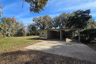 2346 Cr 401, Lake Panasoffkee, FL 33538 - Photo 2
