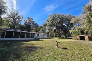 2346 Cr 401, Lake Panasoffkee, FL 33538 - Photo 6