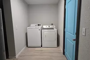 2346 Cr 401, Lake Panasoffkee, FL 33538 - Photo 26