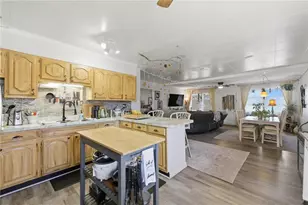 872 Lake Shore Ter, Interlachen, FL 32148 - Photo 8