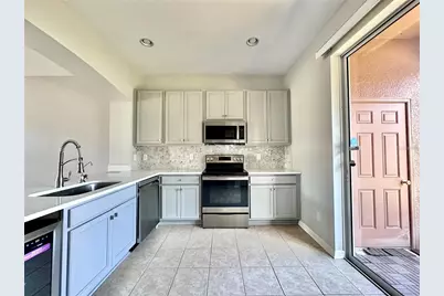 6950 Towering Spruce Drive, Riverview, FL 33578 - Photo 2