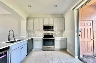 6950 Towering Spruce Dr, Riverview, FL 33578 - Photo 2