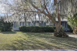 2224 NE 9th St, Ocala, FL 34470 - Photo 1