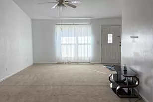 21425 SW Plantation St, Dunnellon, FL 34431 - Photo 10