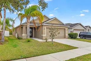 1909 Hawks View Dr, Ruskin, FL 33570 - Photo 4