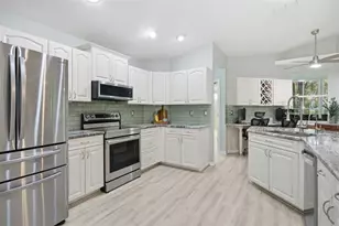 9925 SW 203rd Cir, Dunnellon, FL 34431 - Photo 12