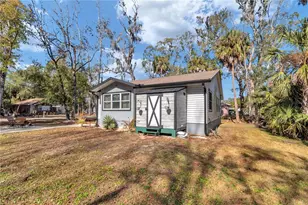 715 NE 12th Terrace, Crystal River, FL 34428 - Photo 4