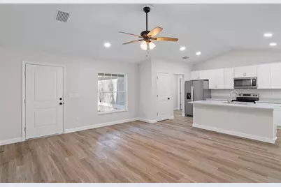 298 W Baker Place, Citrus Springs, FL 34434 - Photo 8