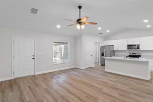 298 W Baker Pl, Citrus Springs, FL 34434 - Photo 8