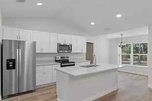 298 W Baker Pl, Citrus Springs, FL 34434 - Photo 12