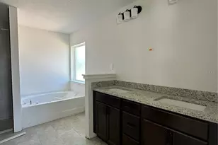 12555 NE 48th Ter, Oxford, FL 34484 - Photo 4
