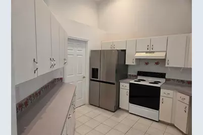 10061 SW 74th Terrace, Ocala, FL 34481 - Photo 2