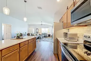 3435 Inverary Ave W, The Villages, FL 32163 - Photo 14