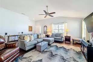 3435 Inverary Ave W, The Villages, FL 32163 - Photo 8