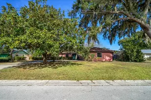 2147 NE 7th St, Ocala, FL 34470 - Photo 4