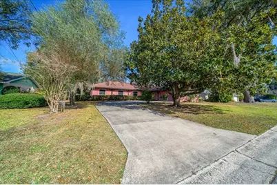 2147 NE 7th Street, Ocala, FL 34470 - Photo 2