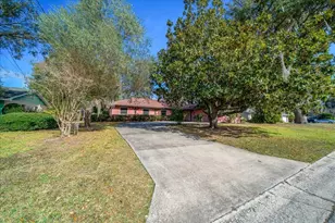 2147 NE 7th St, Ocala, FL 34470 - Photo 2