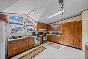 13181 NE 39th Terrace, Anthony, FL 32617 - Photo 70