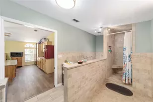 39742 Carolina Ave, Lady Lake, FL 32159 - Photo 26