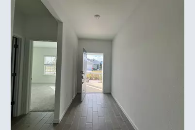 8885 SW 68th Terrace Road, Ocala, FL 34476 - Photo 4