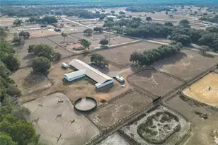 21051 SE 42nd St, Morriston, FL 32668 - Photo 24