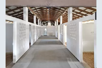 21051 SE 42nd Street, Morriston, FL 32668 - Photo 2