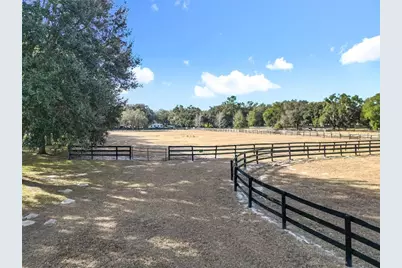 21051 SE 42nd Street, Morriston, FL 32668 - Photo 38
