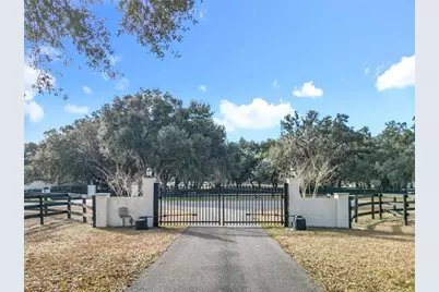 21051 SE 42nd Street, Morriston, FL 32668 - Photo 8