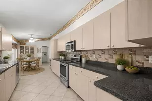 13646 SE 91st Ct, Summerfield, FL 34491 - Photo 10