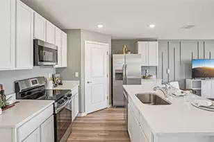 2178 NE 28th Pl, Ocala, FL 34470 - Photo 4