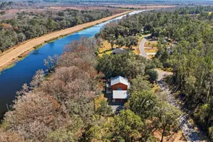 351 Sequoia Dr, Ocklawaha, FL 32179 - Photo 2