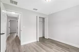 406 Aston Martin Dr, Sebring, FL 33876 - Photo 10