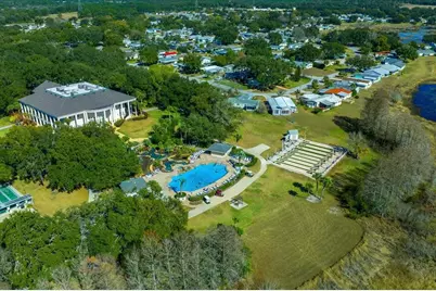 25021 Bellevue, Leesburg, FL 34748 - Photo 8