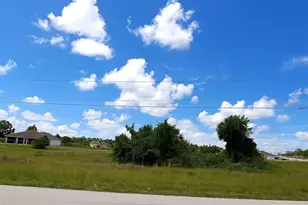 834 Jaguar Blvd, Lehigh Acres, FL 33974 - Photo 1