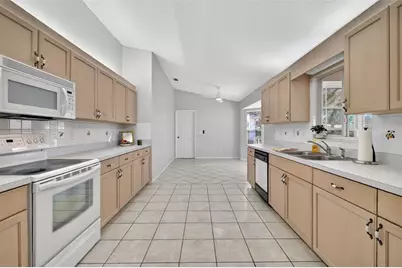 9050 SE 135th Loop, Summerfield, FL 34491 - Photo 14
