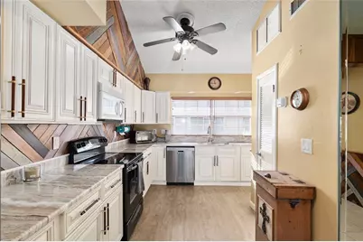 11001 SE Sunset Harbor Road #D18, Summerfield, FL 34491 - Photo 14