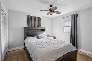 640 59th St S, Saint Petersburg, FL 33707 - Photo 22