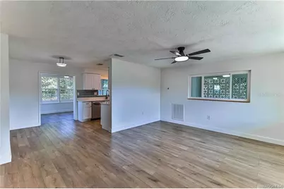 9 James Court, Beverly Hills, FL 34465 - Photo 2