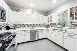 1120 Avenida De Las Casas, The Villages, FL 32159 - Photo 8