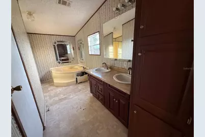 217 Longview Avenue, Lady Lake, FL 32159 - Photo 6