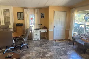 18410 SE 58th St, Ocklawaha, FL 32179 - Photo 10